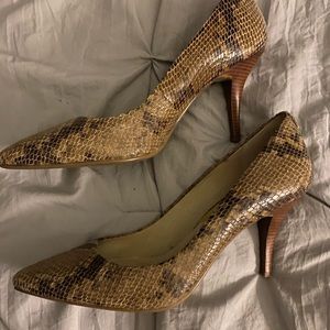 Michael Kors high heel pumps, Snakeskin